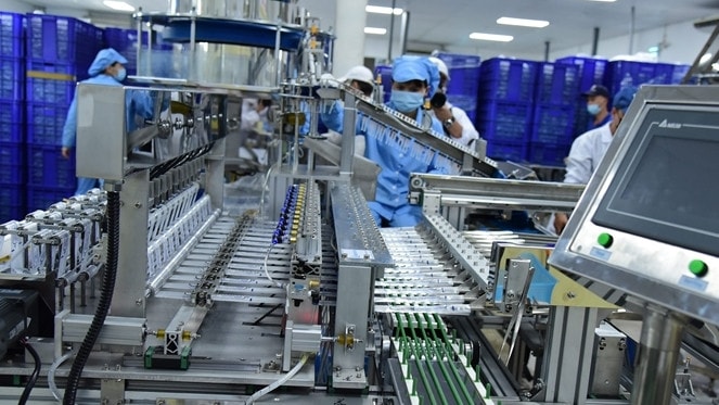 Tốc độ tăng năng suất Việt Nam chỉ ở mức trung bình và không ổn định; Ảnh Vũ Quang