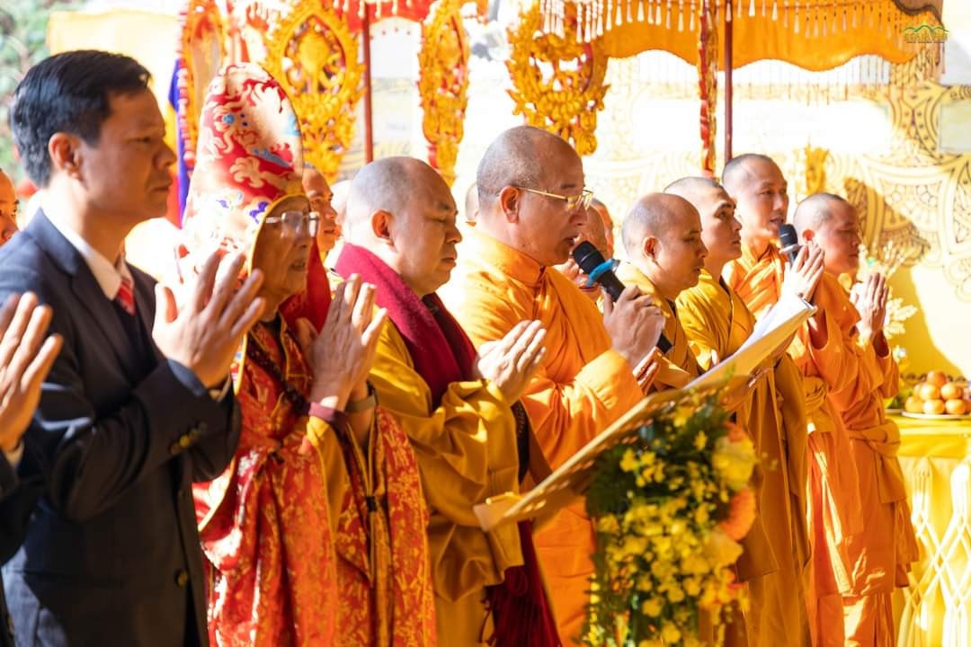 Bài 3: Nguyện cầu cho đất nước thái bình, nhân dân an lạc -0