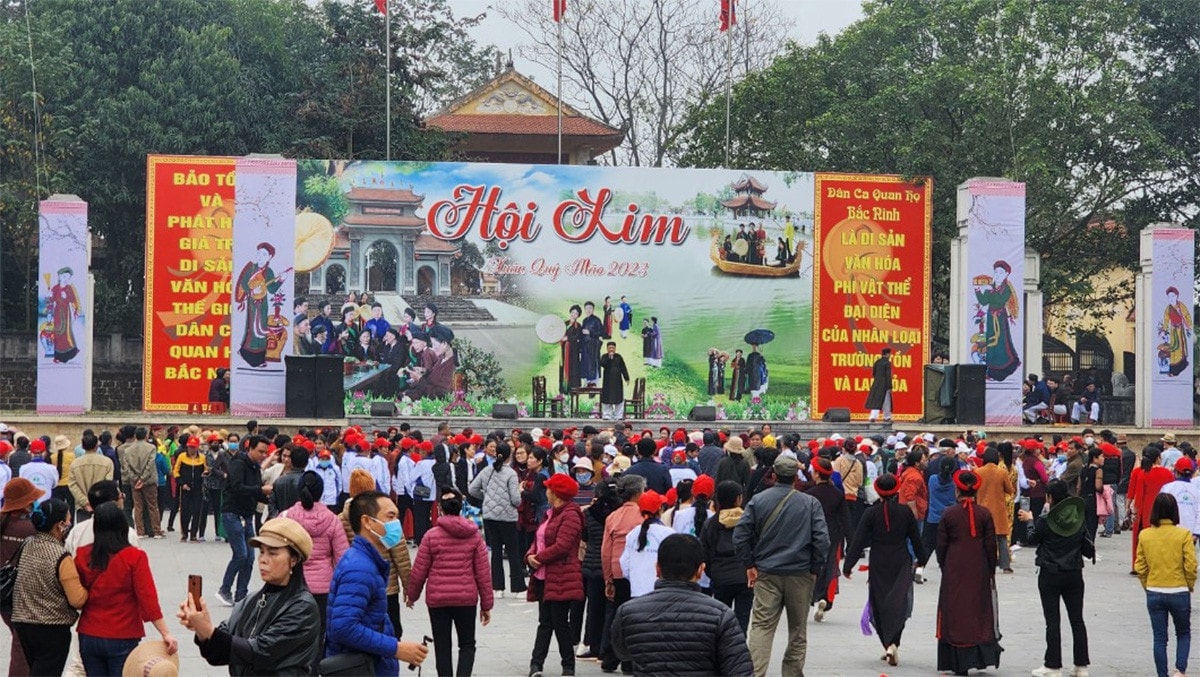 Chùm ảnh không khí khai lễ hội Lim 2023