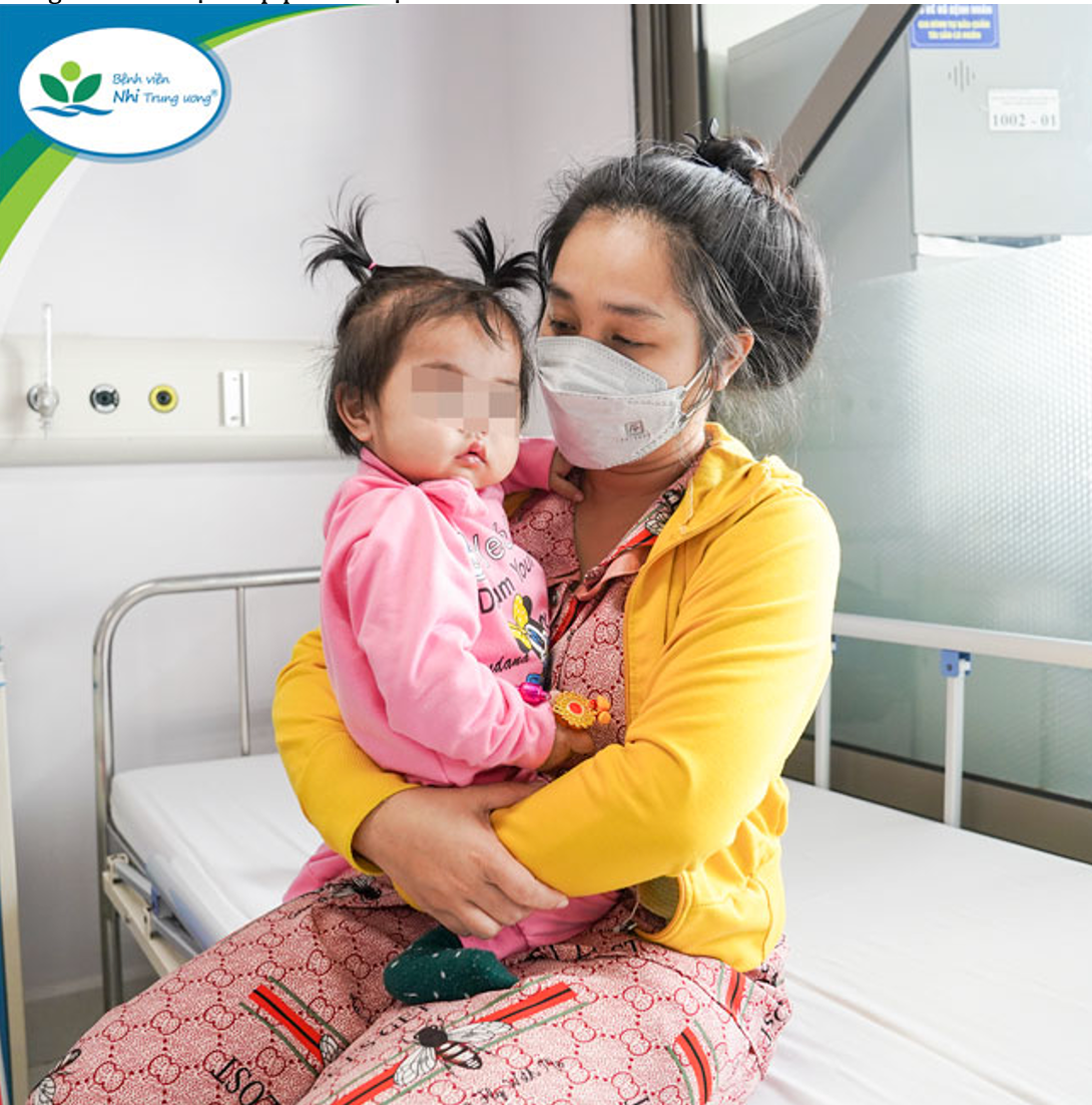 Nghĩ con ho, khò khè do viêm phổi nhưng không ngờ mắc bệnh nguy hiểm tính mạng -0