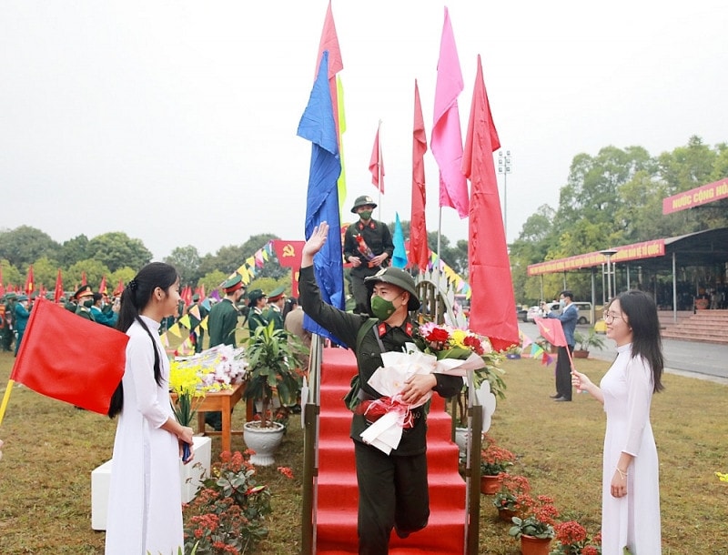 Bắc Ninh tổ chức trang trọng Lễ giao, nhận quân năm 2023 -0