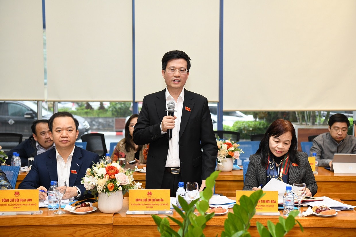 Ủy viên Thường trực Ủy ban Văn hóa, Giáo dục, PGS. TS Đỗ Chí Nghĩa nhìn nhận chất lượng đào tạo tiến sĩ không chỉ phụ thuộc vào nhà trường mà còn cả mục tiêu thực sự của người học Cần bảo đảm chất lượng đào tạo tiến sĩ -0