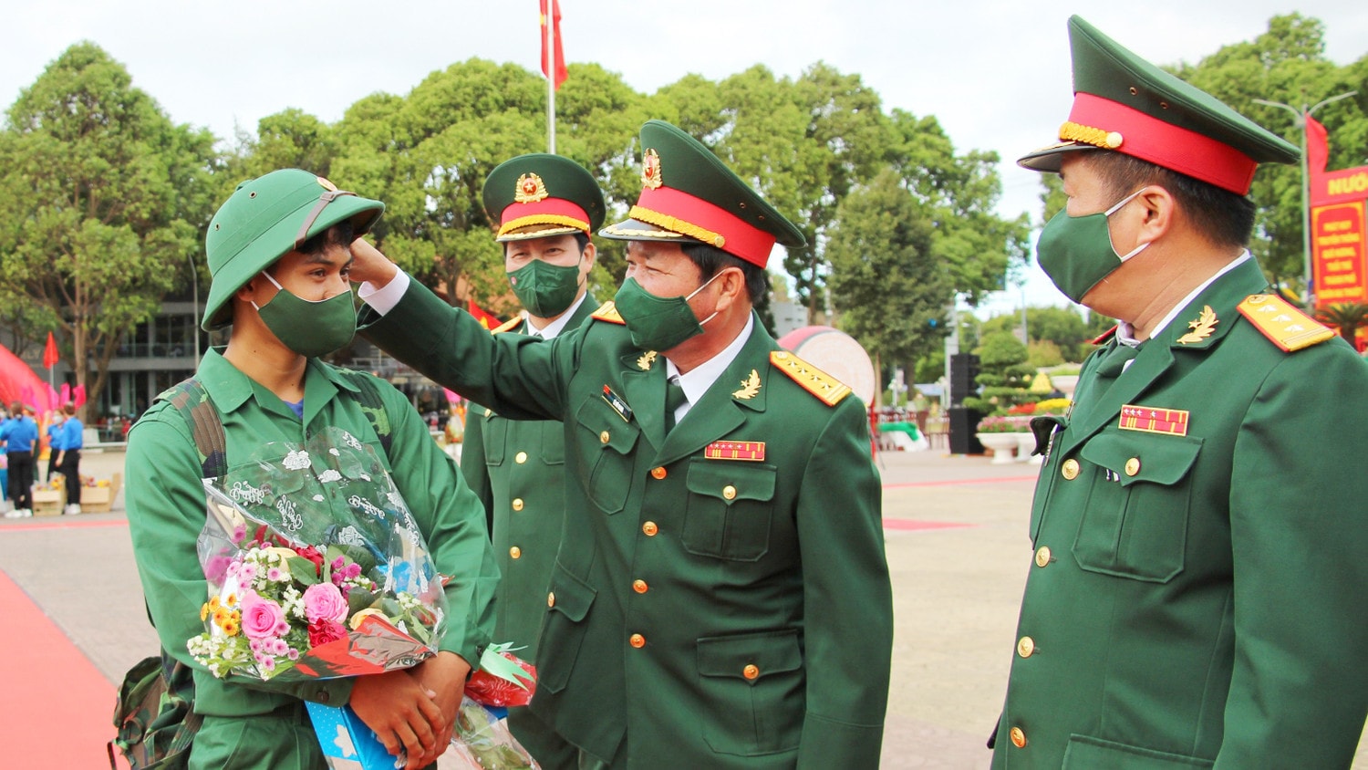 Hơn 8.000 công dân ưu tú của Tây Nguyên lên đường nhập ngũ -0