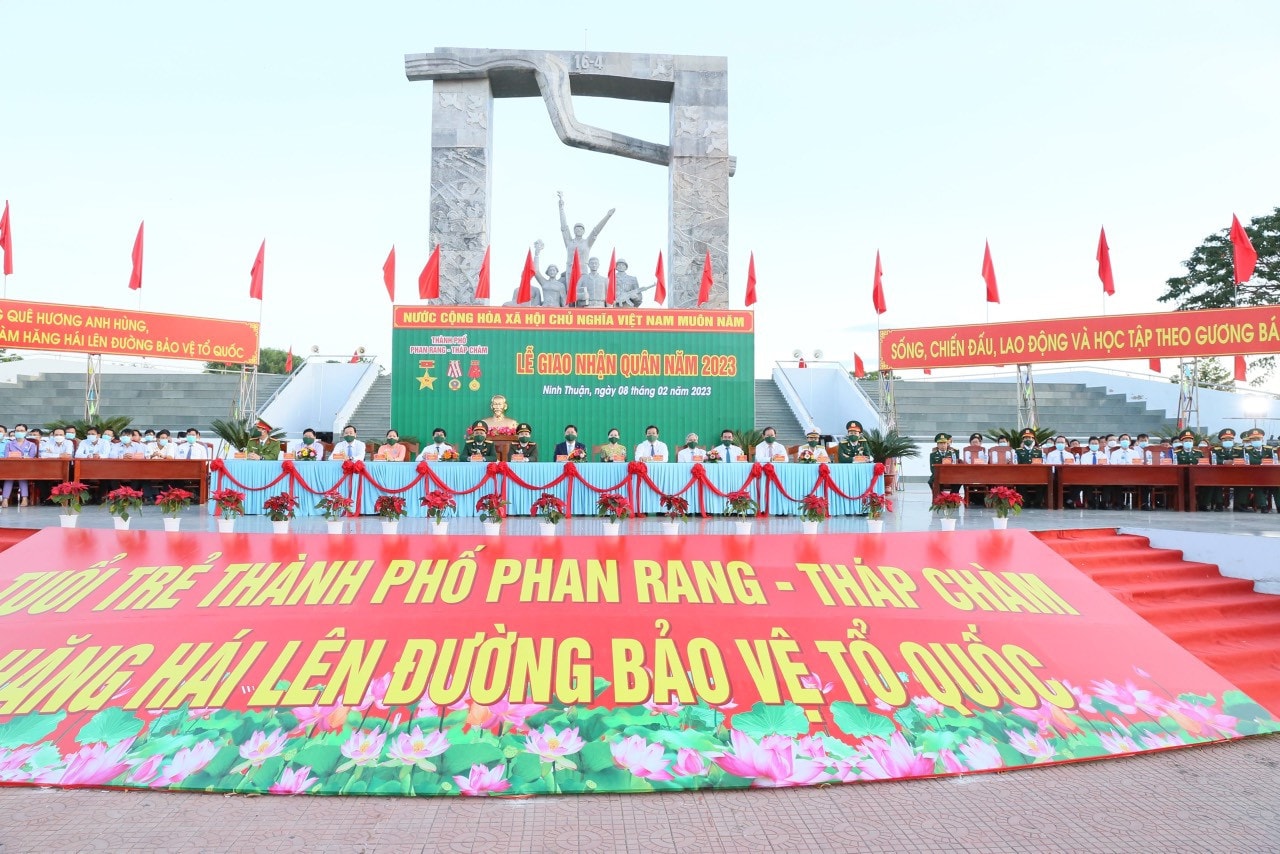 Ninh Thuận: Thanh niên Ninh Thuận háo hức ngày hội “tòng quân” -0