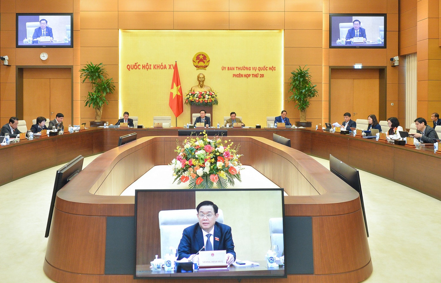 Người tiêu dùng và người sản xuất, phân phối phải ngang bằng về quyền -0