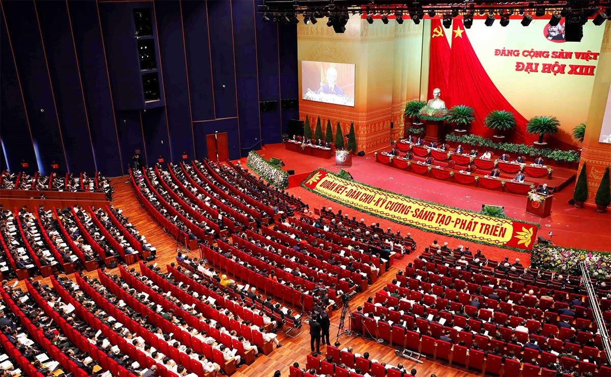 Bài 3: Kiên định thực hiện nghiêm cách và phát triển nguyên tắc tập trung dân chủ -0