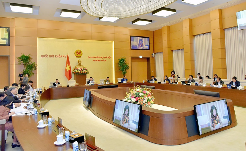 Cho ý kiến ban hành Nghị quyết quy định chi tiết một số điều của Luật Thi đua, khen thưởng -0