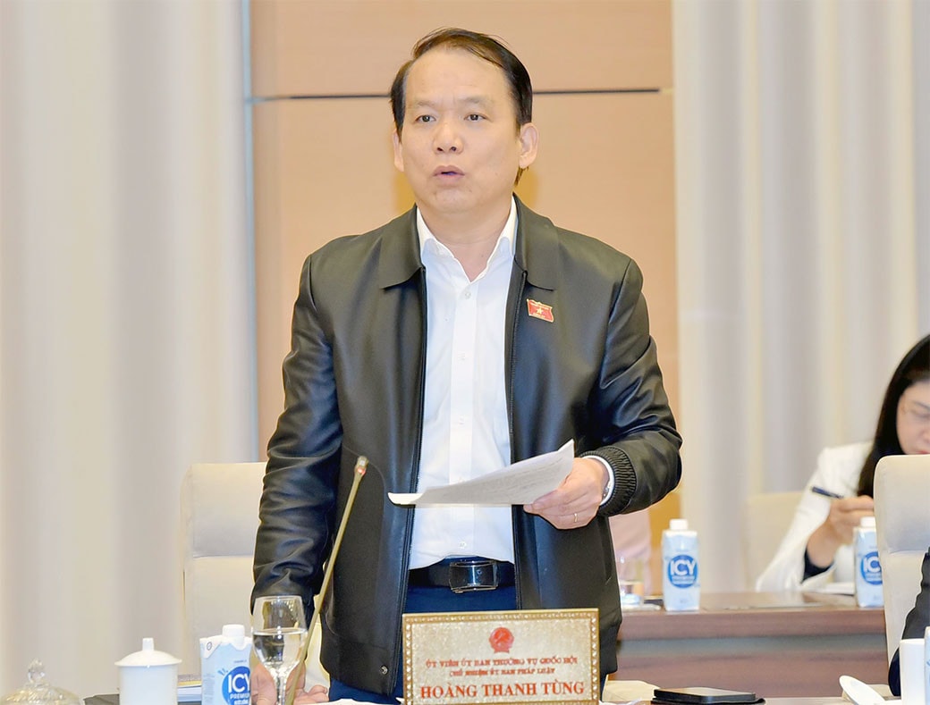 Cho ý kiến ban hành Nghị quyết quy định chi tiết một số điều của Luật Thi đua, khen thưởng -0