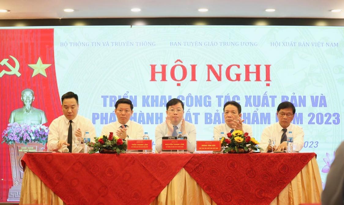 Bình quân lượng bản sách lên mức 6,1 bản/ người -2