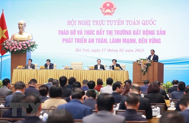 Thủ tướng: Thúc đẩy thị trường bất động sản phát triển lành mạnh -0