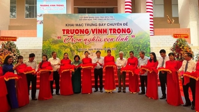 Cắt băng khai mạc trưng bày chuyên đề “Trương Vĩnh Trọng - Trọn nghĩa vẹn tình” - Nguồn: Nhandan.vn