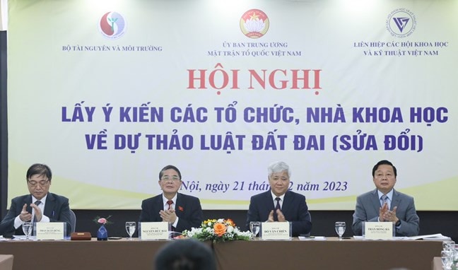 Hội nghị lấy ý kiến các tổ chức, nhà khoa học về dự thảo Luật Đất đai (sửa đổi)* Phó Chủ tịch Quốc hội Nguyễn Đức Hải dự -0