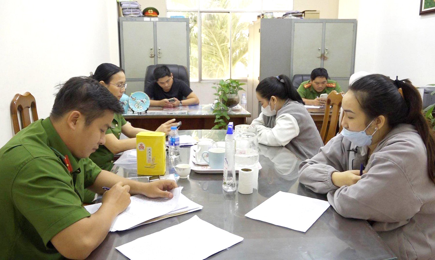 Triệt phá tổ chức tội phạm “núp bóng” công ty luật đi đòi nợ thuê gần 1.000 tỷ đồng