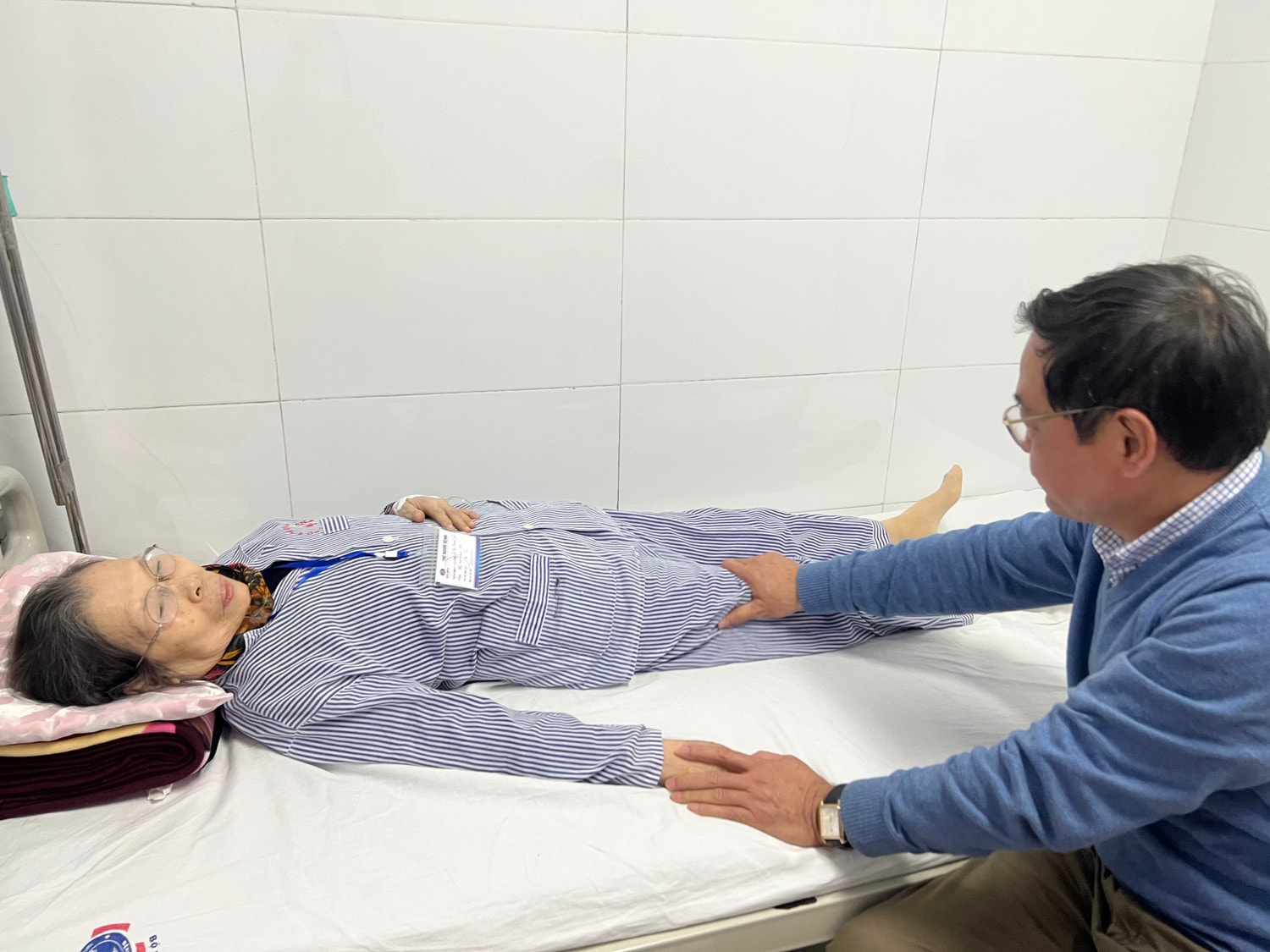 “Thuốc” từ tâm và đức -0