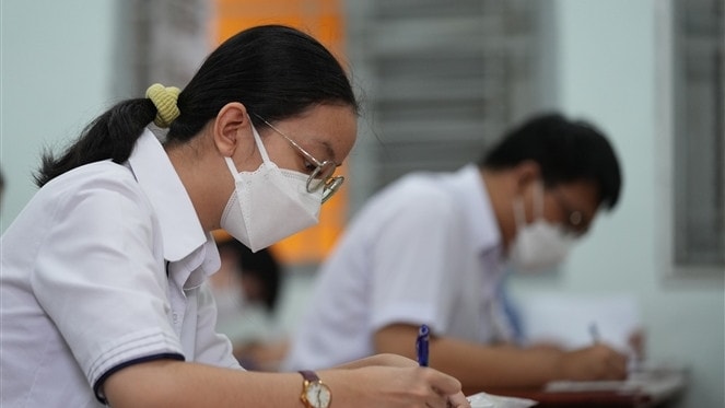 Thí sinh thi tốt nghiệp Trung học phổ thông (Ảnh: HK)