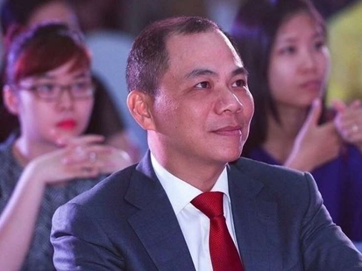 Hành trình từ vắt mì đến đế chế lẫy lừng của 4 tỷ phú USD người Việt -0
