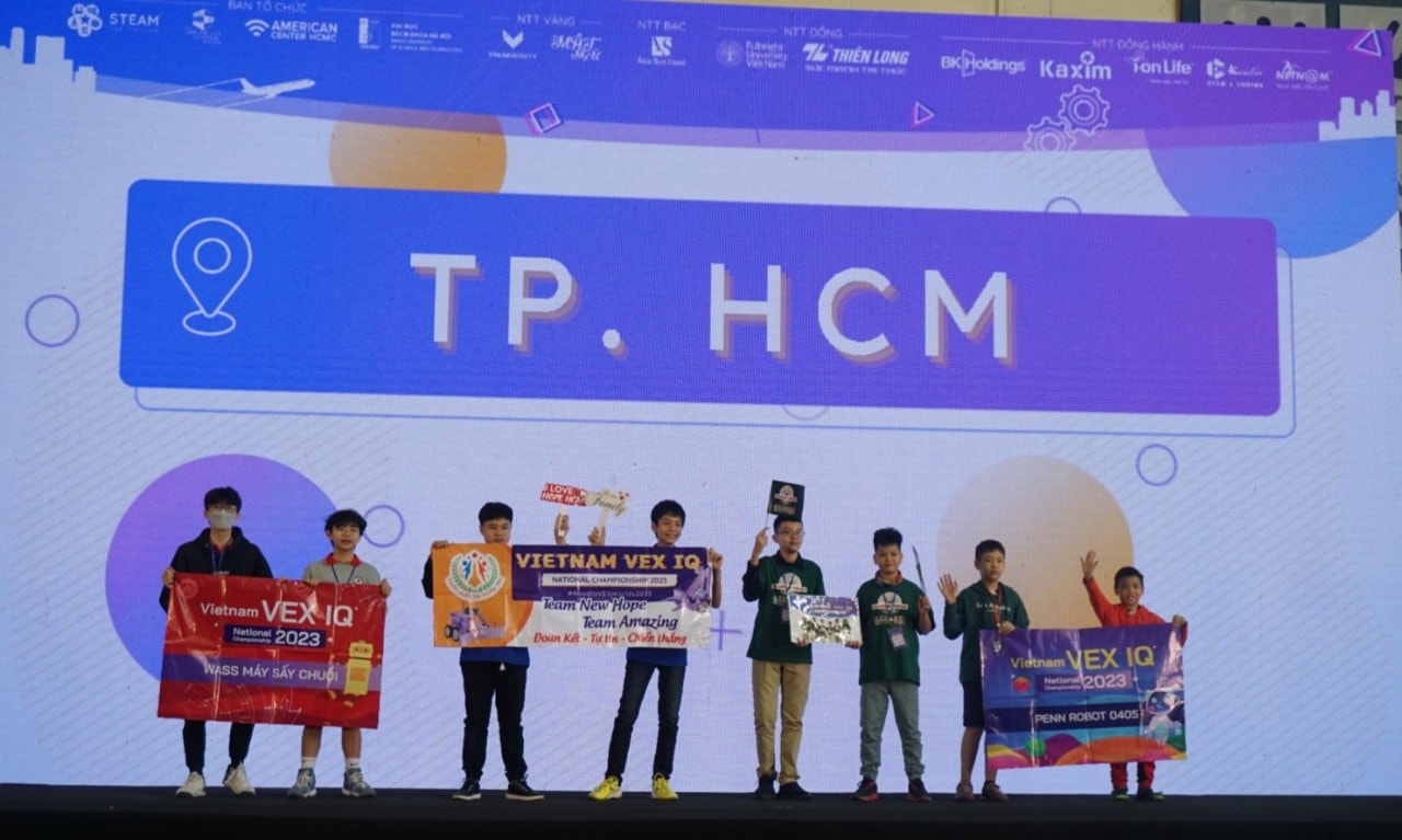 160 đội tham gia Cuộc thi Robotics toàn quốc -0