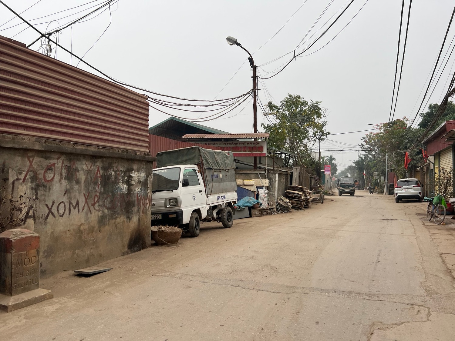 Phường Phú Thượng (quận Tây Hồ): Hàng loạt công trình có dấu hiệu xâm phạm hành lang thoát lũ -0