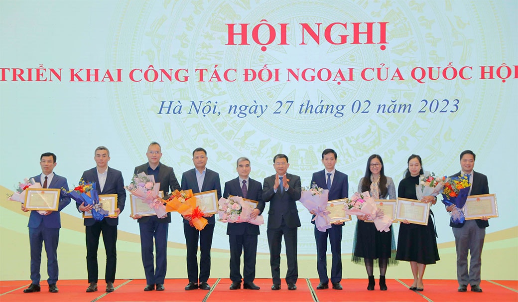 Phát huy tối đa sức mạnh tổng hợp trong triển khai đường lối đối ngoại