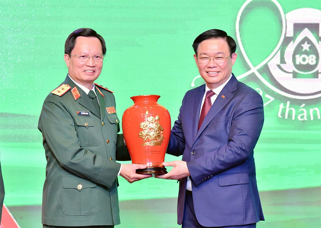 Chủ tịch Quốc hội Vương Đình Huệ: Luôn khát khao cống hiến, hoàn thành xuất sắc trọng trách 