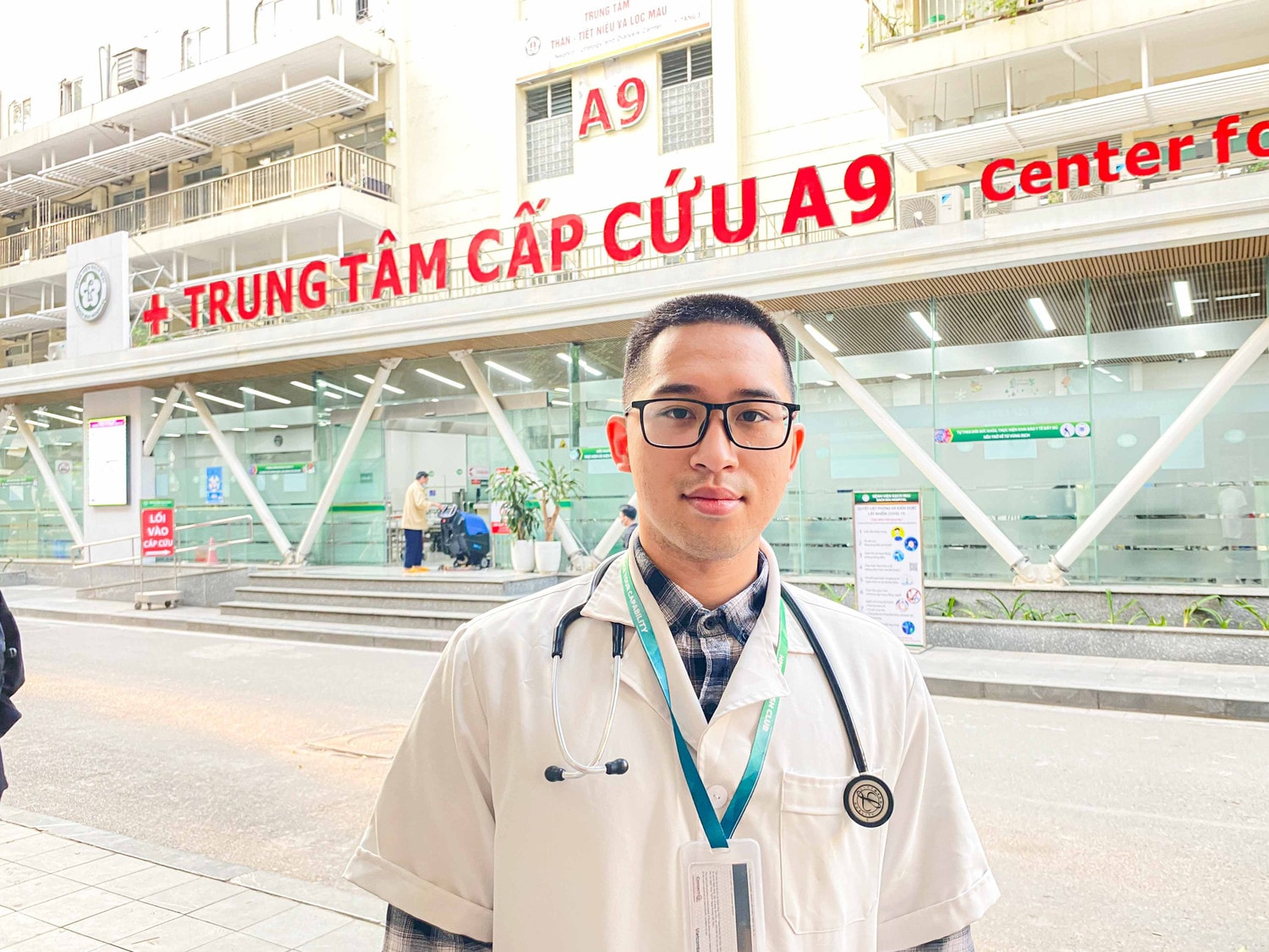 Chàng sinh viên trường Y Hà Nội trưởng thành qua các bài báo quốc tế -0