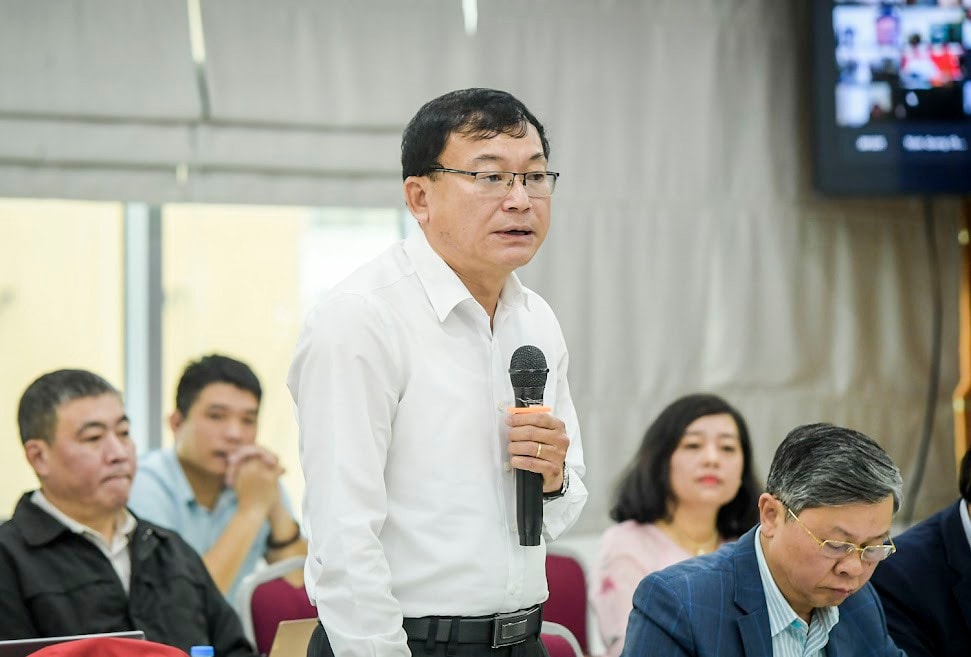 PGS.TS. Nguyễn Quang Tuyến, Trường Đại học Luật Hà Nội trình bày tham luận tại Hội thảo Hội thảo góp ý Luật Đất đai (sửa đổi) -0