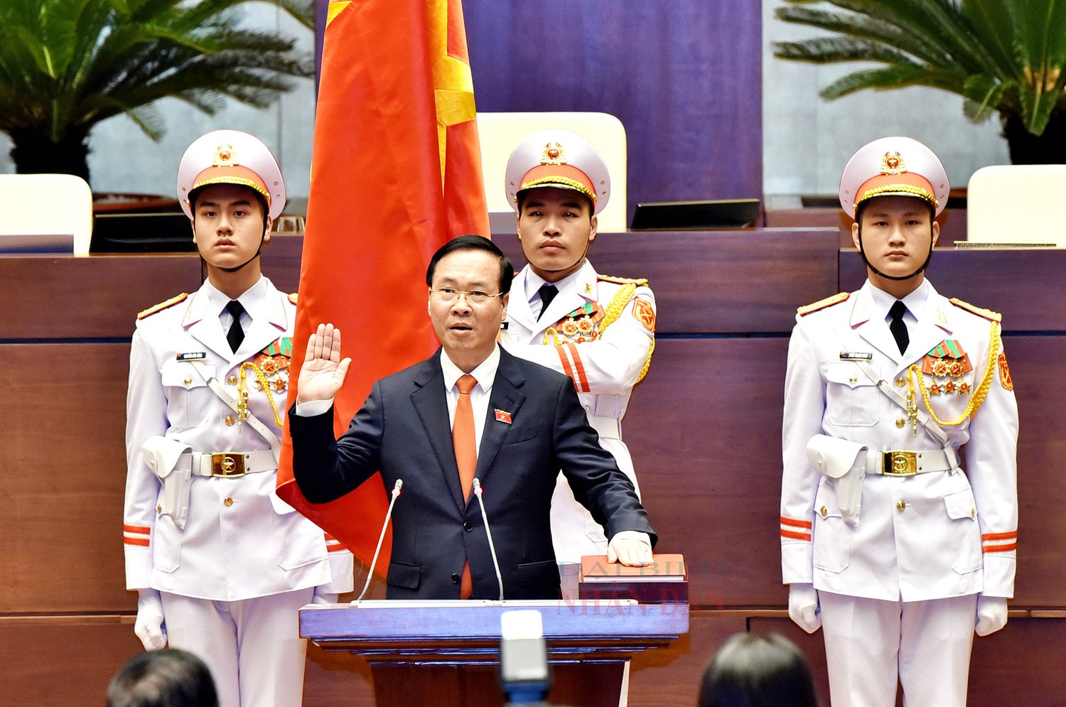 Không ngừng tu dưỡng, ra sức phấn đấu vì Việt Nam “dân giàu, nước mạnh, dân chủ, công bằng, văn minh”, vững bước đi lên chủ nghĩa xã hội -0