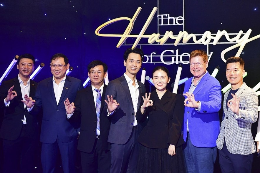 “Cộng sinh” với bảo hiểm Sun Life, ACB thu về hàng nghìn tỷ mỗi năm -0