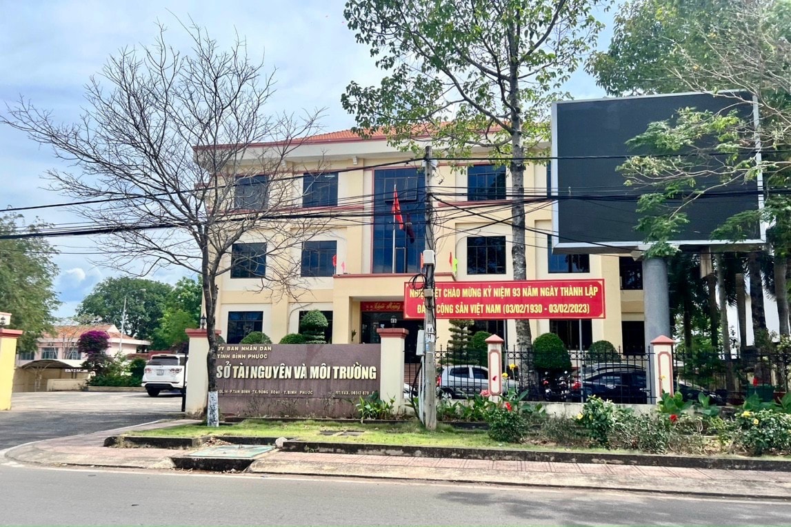 Văn phòng Đăng ký đất đai huyện Lộc Ninh buông lỏng quản lý, sai phạm hàng loạt -0