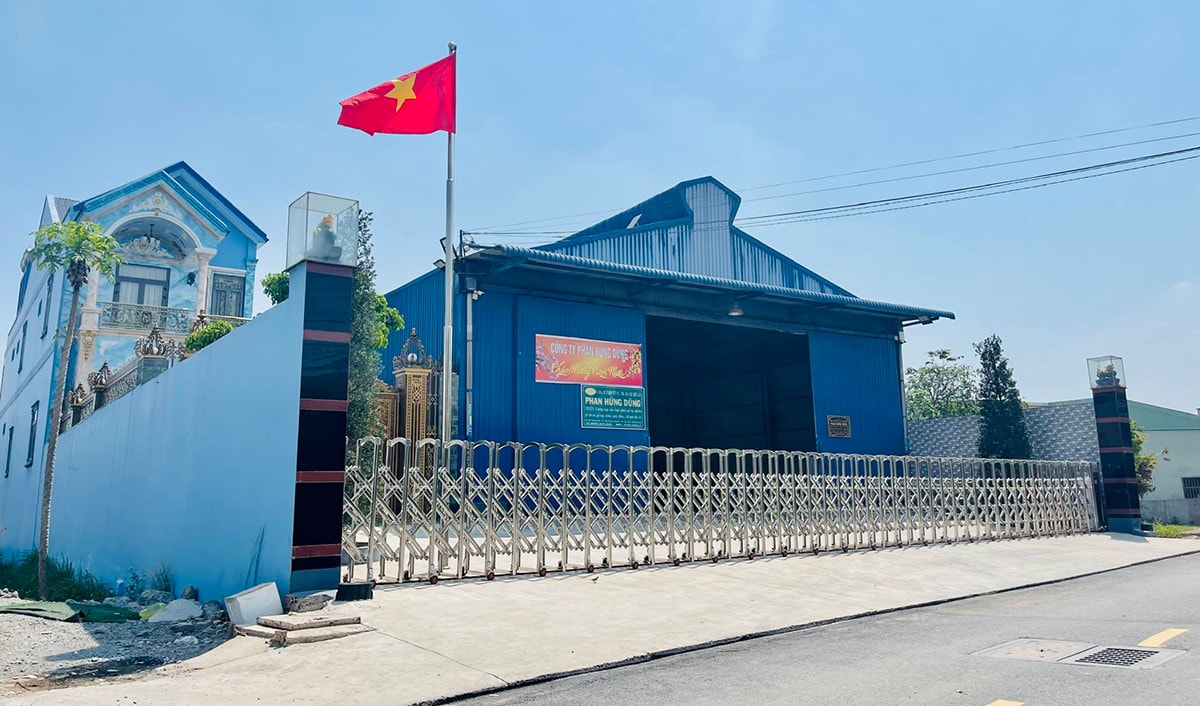 Đoàn kiểm tra TX.Tân Uyên làm việc về các công trình xây dựng trên đất nông nghiệp 