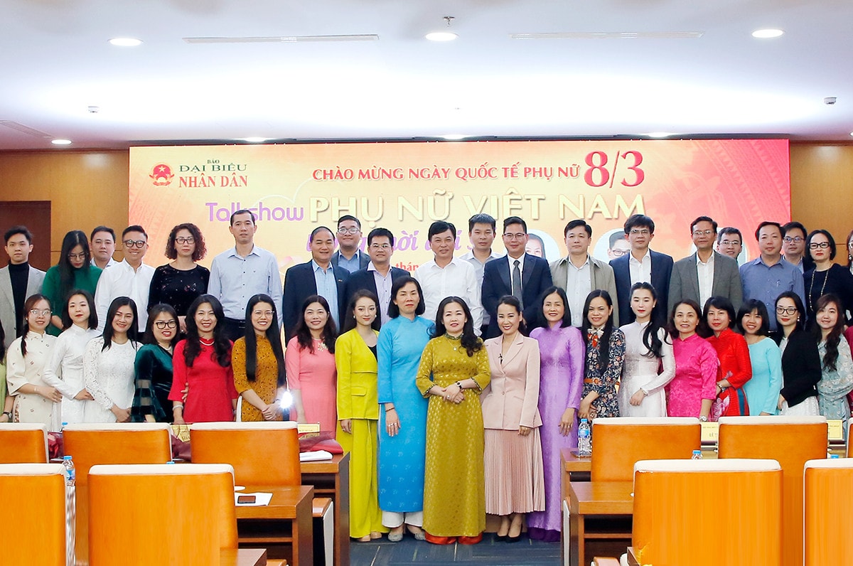 Talk show: “Phụ nữ Việt Nam trong thời đại số” -1