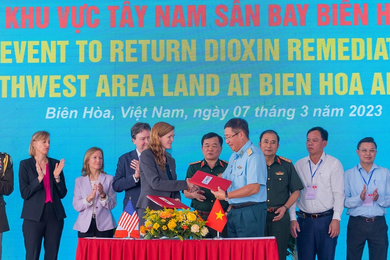 Hoa Kỳ tài trợ thêm 73 triệu USD xử lý dioxin tại sân bay Biên Hòa -0