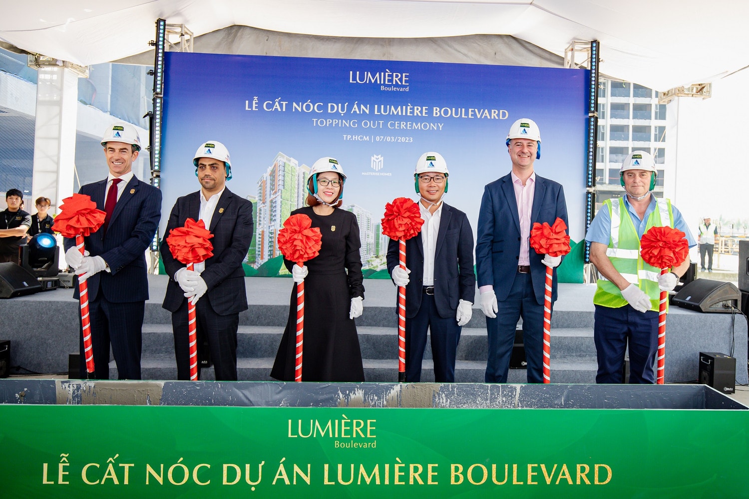 MASTERISE HOMES CHÍNH THỨC CẤT NÓC LUMIÈRE BOULEVARD -0
