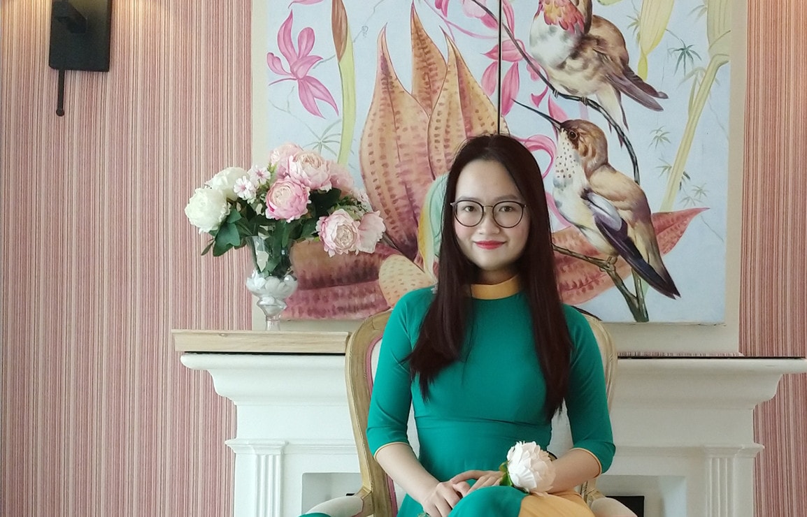 Cô giáo Gen Z và đam mê bất tận với việc học -0