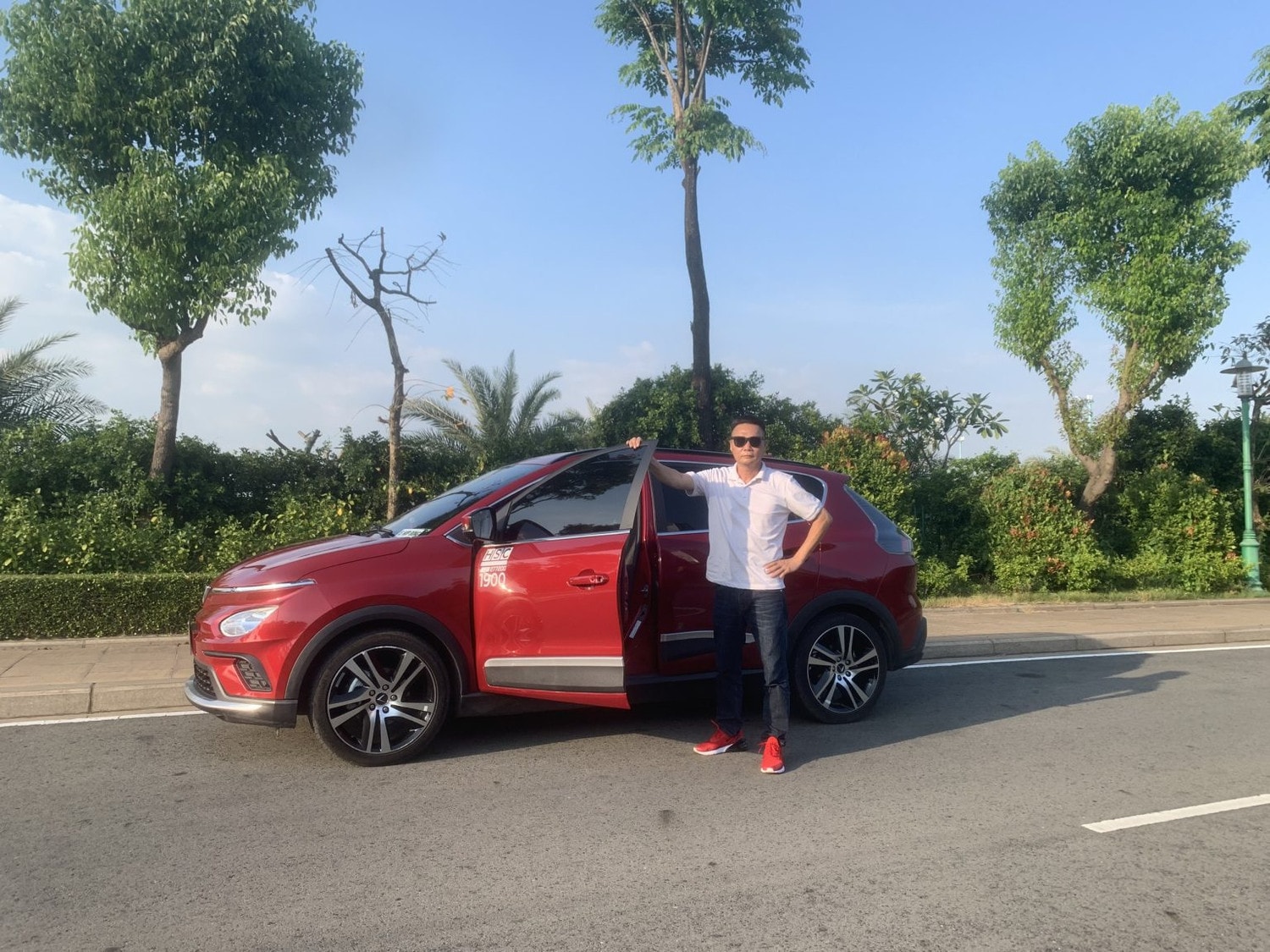 Trạm sạc phủ khắp 63 tỉnh thành, chi phí vận hành tiết kiệm, ô tô điện được lòng người dùng -0