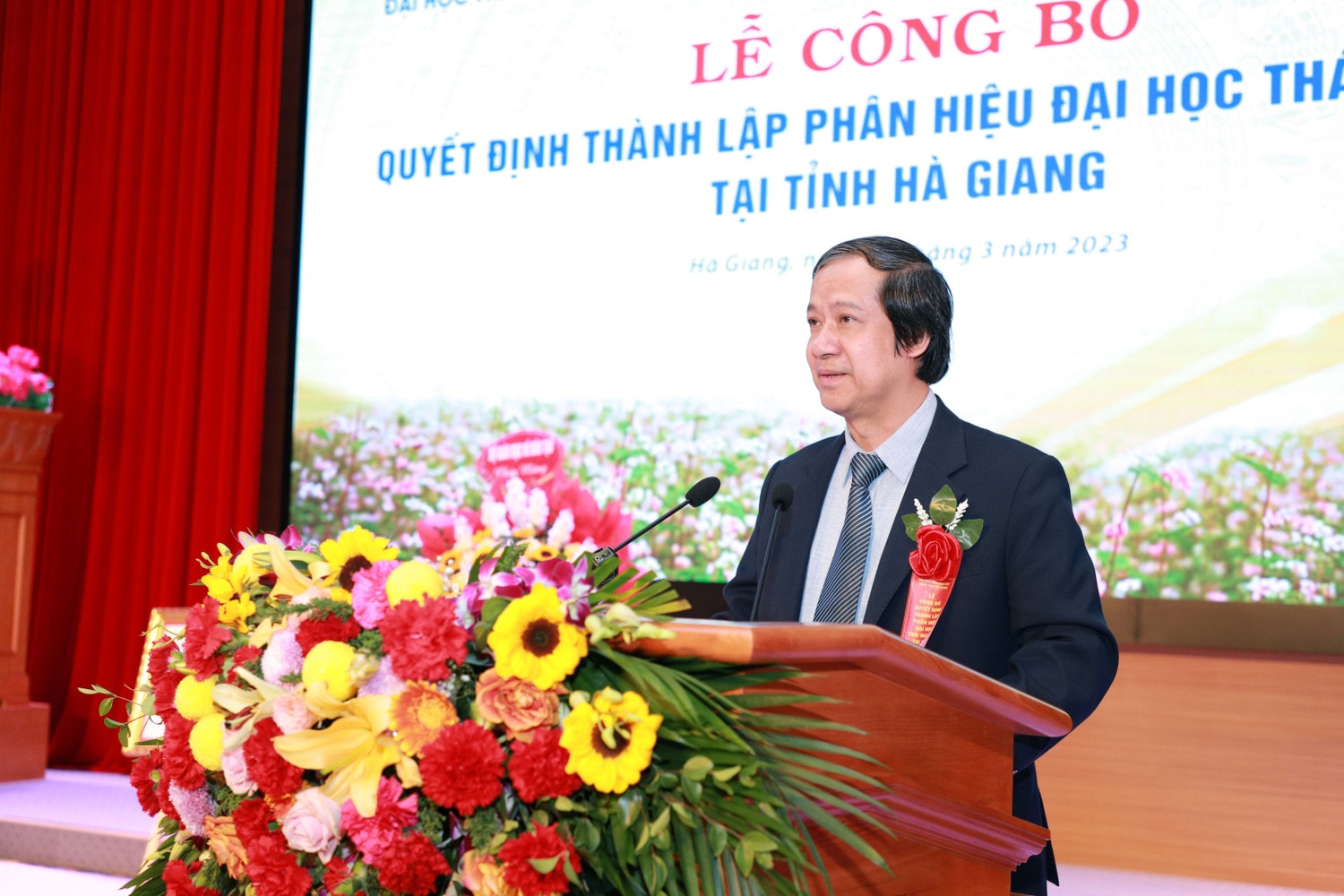 Bộ trưởng Bộ Giáo dục và Đào tạo Nguyễn Kim Sơn phát biểu tại buổi lễ Thành lập Phân hiệu Đại học Thái Nguyên tại Hà Giang -0