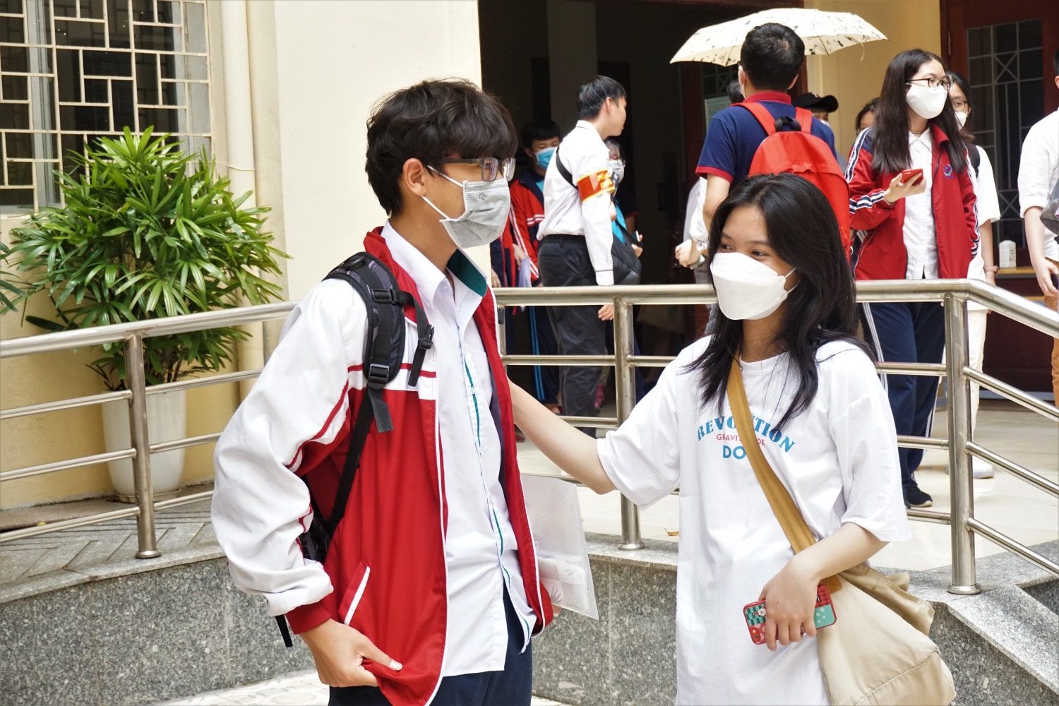 Thí sinh dự thi vào lớp 10 THPT chuyên tại Hà Nội năm học 2022 - 2023 (Ảnh: Nguyễn Liên) Hà Nội công bố lịch thi, xét tuyển vào lớp 10 năm 2023 -0