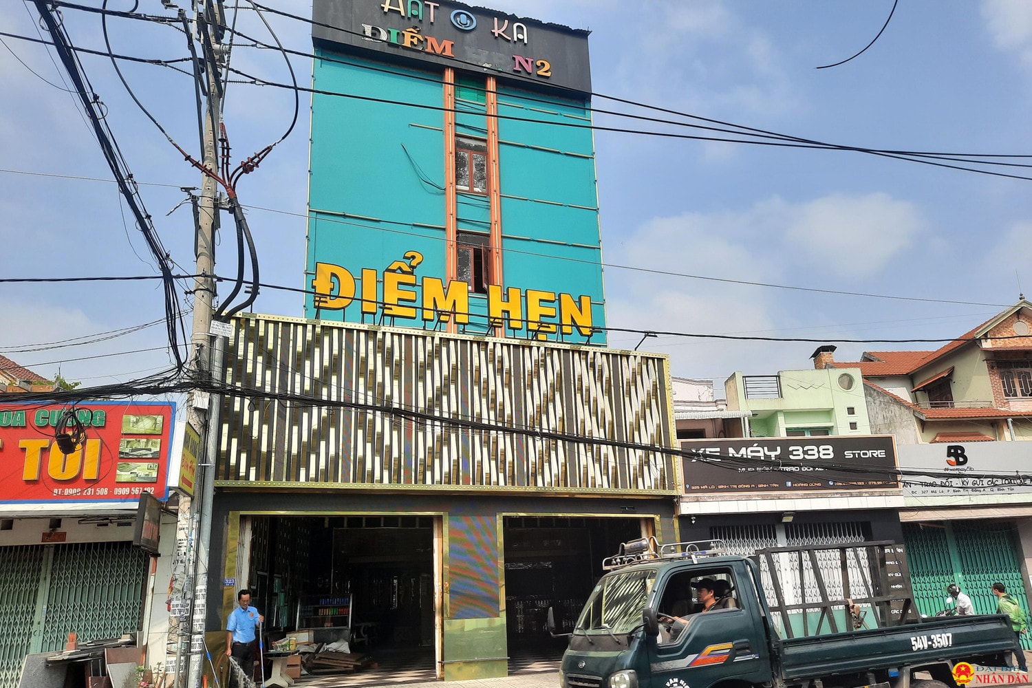 Nhà hàng karaoke nào đã vi phạm nghiêm trọng quy định phòng cháy chữa cháy, buộc phải dừng hoạt động? -0