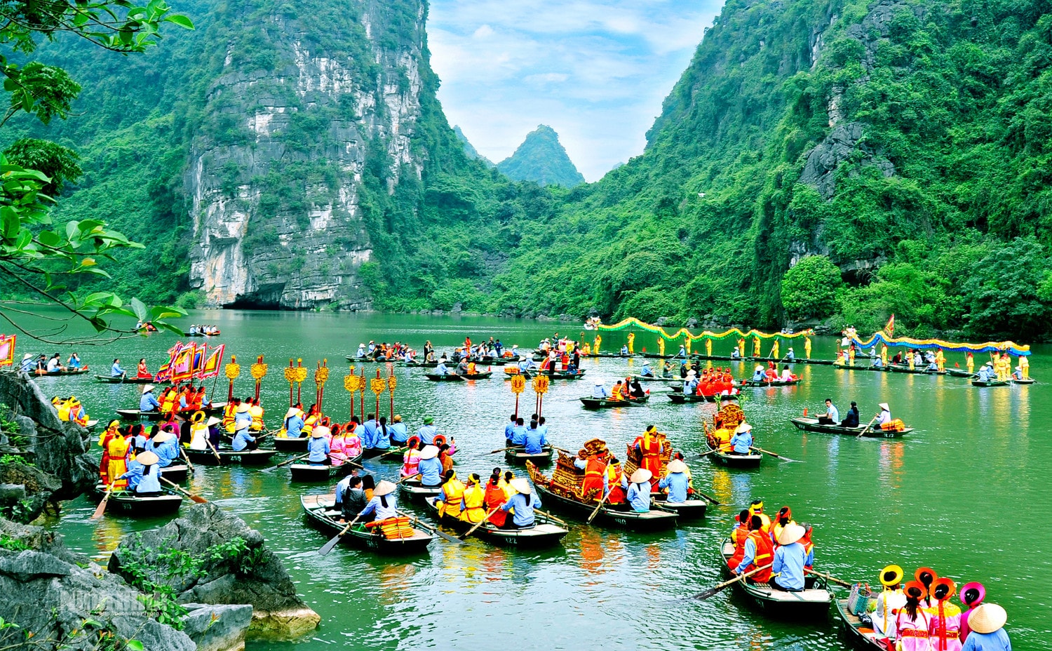 Năm 2023, ngành du lịch phấn đấu đón 110 triệu lượt khách, tổng thu du lịch 650.000 tỷ đồng 
