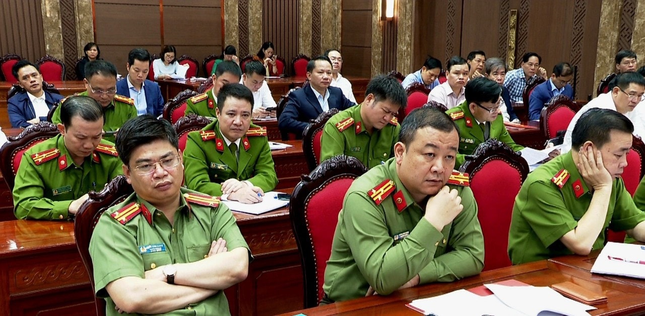 Thành ủy Hà Nội quán triệt Nghị quyết số 12 của Bộ Chính trị -0