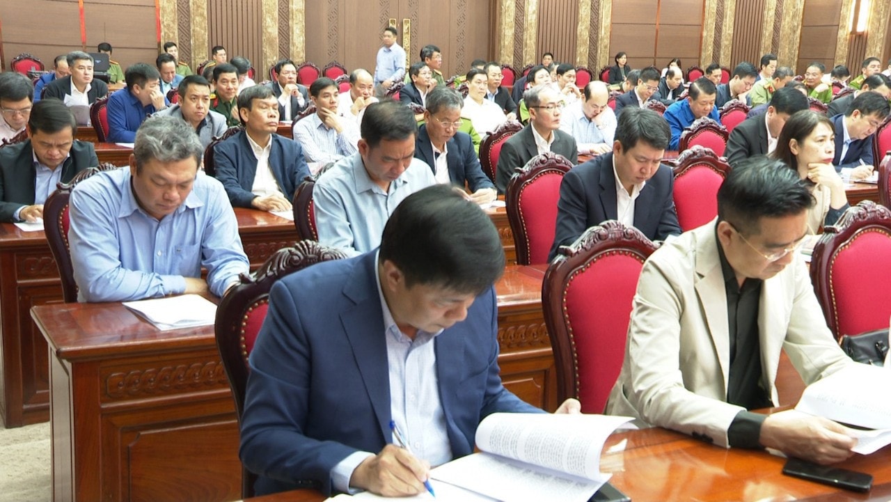 Thành ủy Hà Nội quán triệt Nghị quyết số 12 của Bộ Chính trị -1