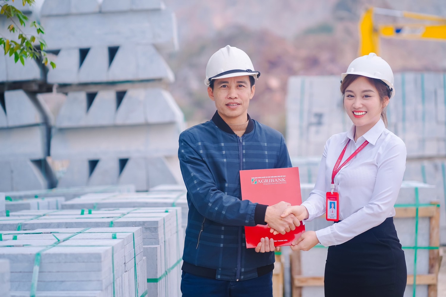 Agribank dành 100.000 tỷ đồng và 500 triệu USD ưu đãi lãi suất đối với khách hàng doanh nghiệp -0