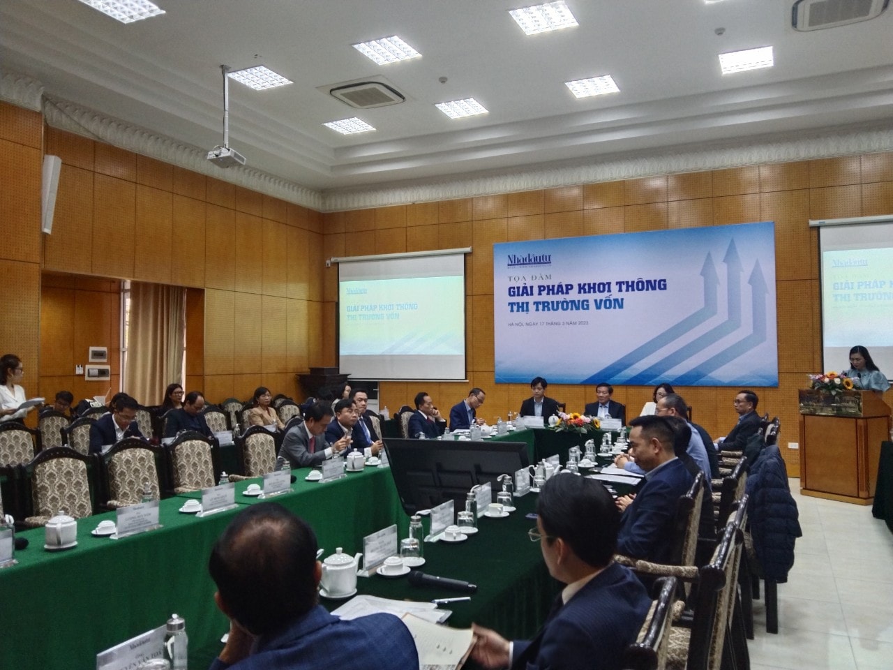 Khơi thông nguồn vốn cho doanh nghiệp: Cần nhiều giải pháp -0