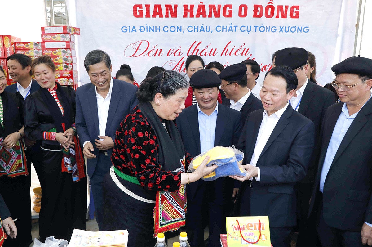 Khai mạc Ngày hội hoa Sơn tra năm 2023 -6