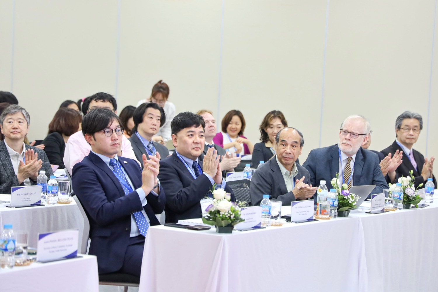 Hội thảo nhận được sự quan tâm của đông đảo các nhà nghiên cứu trong nước và quốc tế Hội thảo Kinh doanh quốc tế Việt Nam - Nhật Bản lần 3 thu hút hơn 70 bài viết của nhà nghiên cứu -0