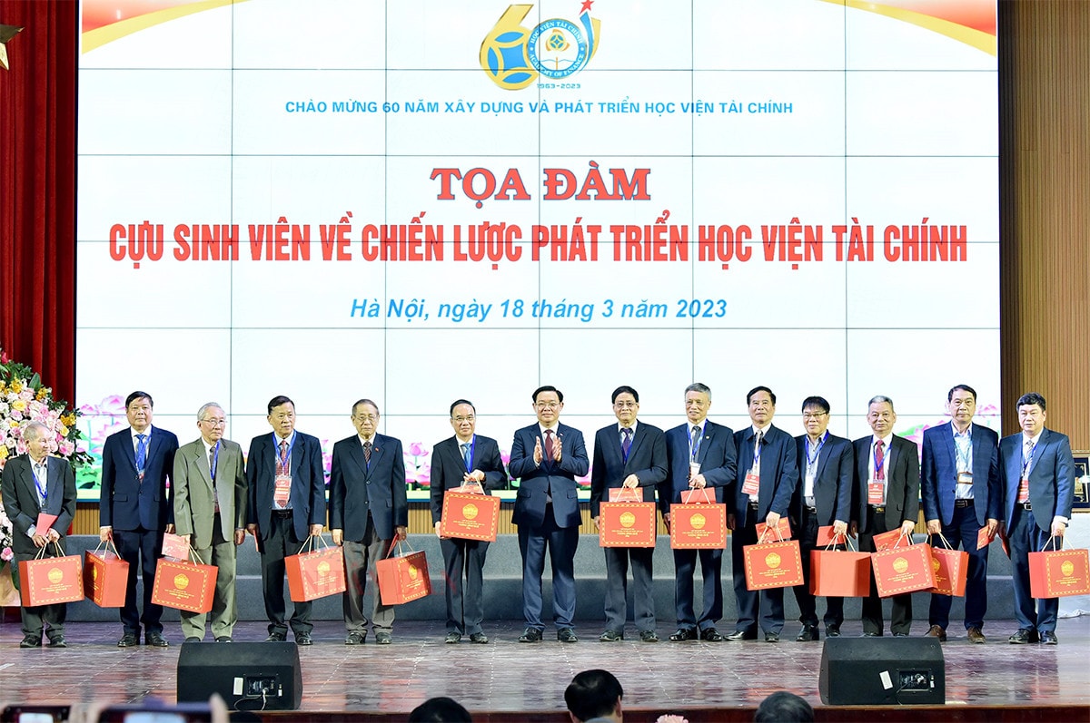 Chủ tịch Quốc hội Vương Đình Huệ: Phải có tư duy mới, tận dụng công nghệ để phát triển ảnh 18