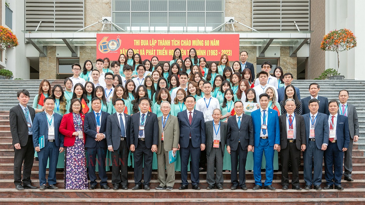 Chủ tịch Quốc hội Vương Đình Huệ: Phải có tư duy mới, tận dụng công nghệ để phát triển ảnh 12