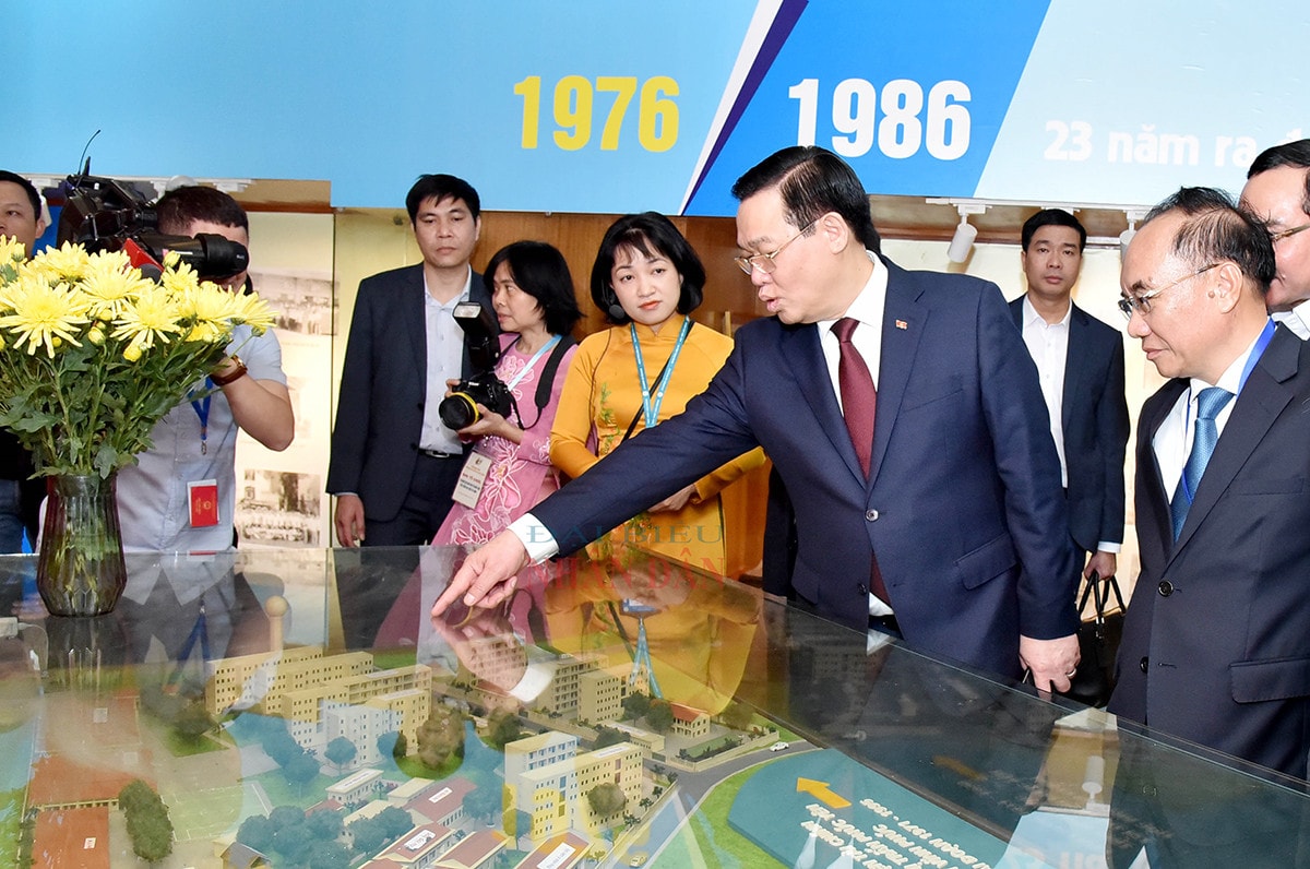 Chủ tịch Quốc hội Vương Đình Huệ: Phải có tư duy mới, tận dụng công nghệ để phát triển ảnh 14