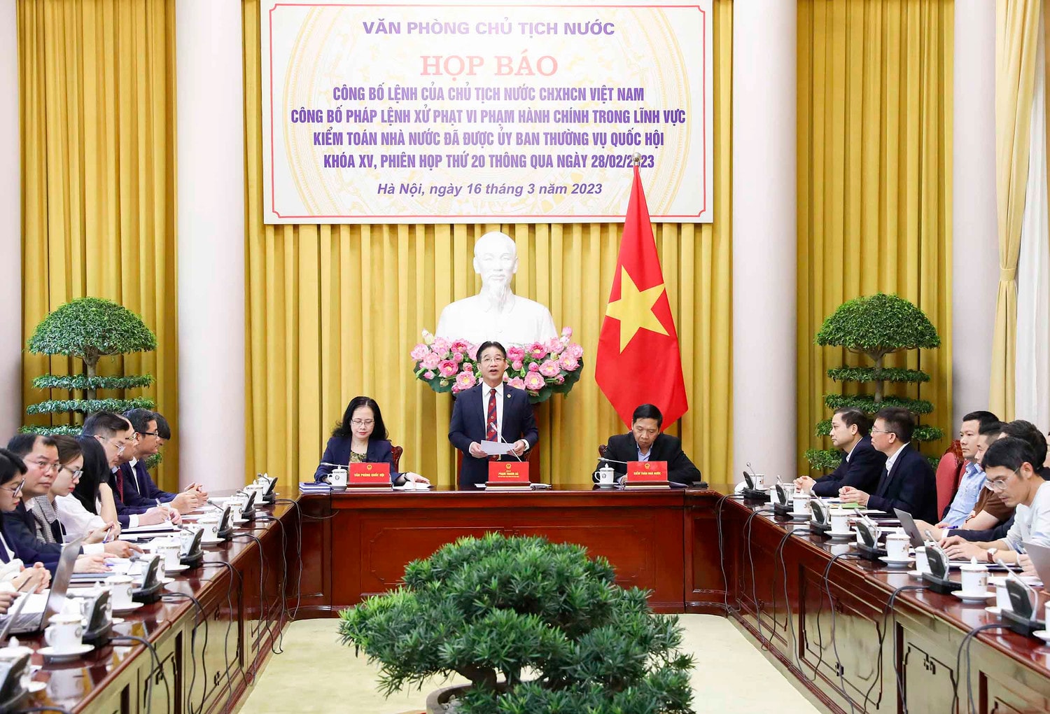 toàn cảnh cuộc họp báo - Ảnh Hoàng Ngọc