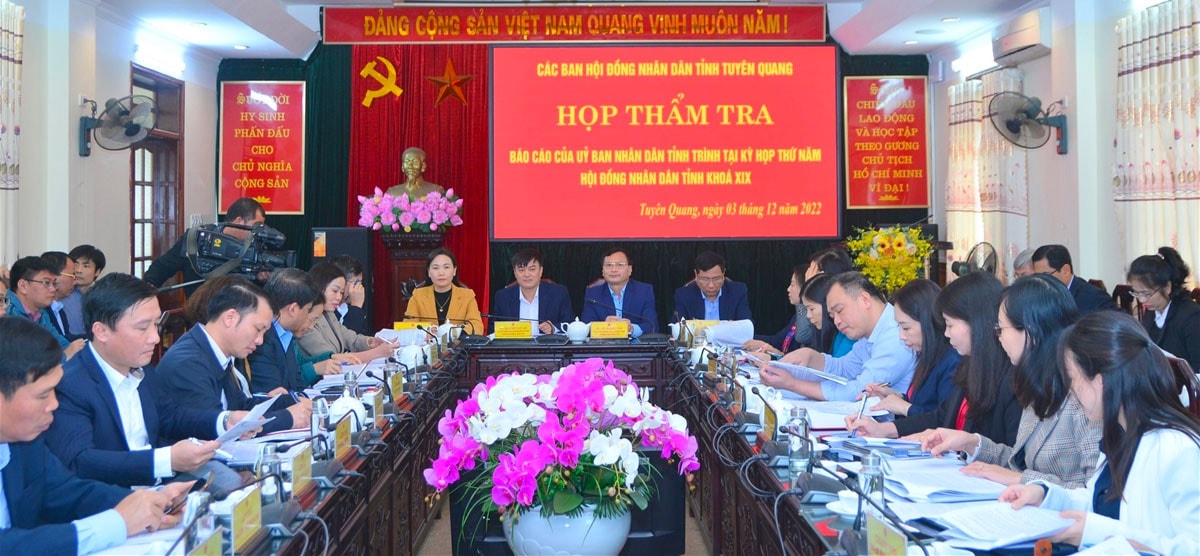 Bài 1: Quyết sách tạo động lực, giám sát chuyên đề bằng hình ảnh -0